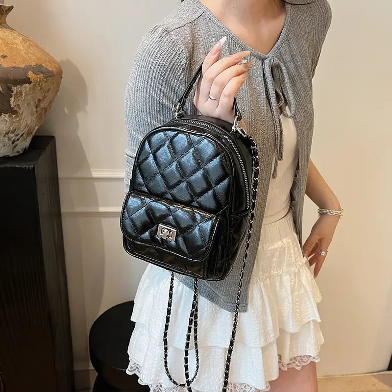 Women's Mini Quilted Chain Shoulder Bag Cream