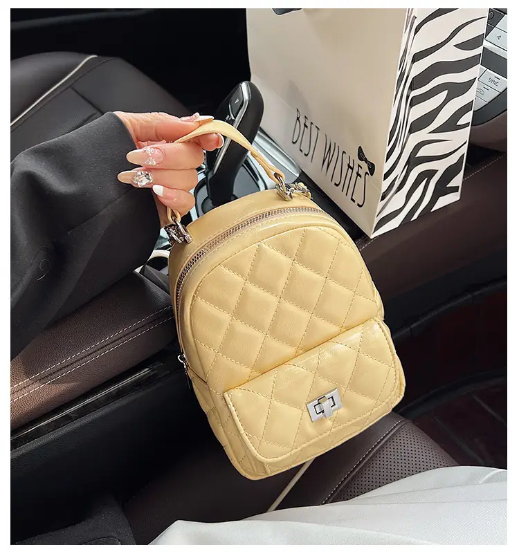Women's Mini Quilted Chain Shoulder Bag Cream — feature 3