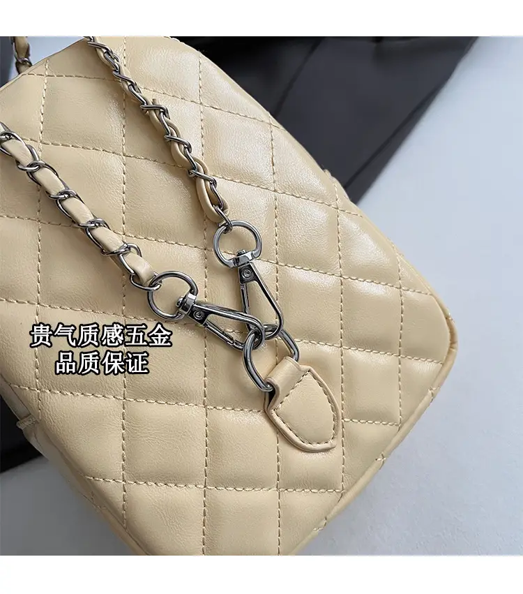 Women's Mini Quilted Chain Shoulder Bag Cream — feature 6