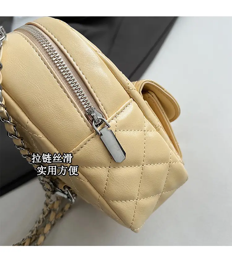 Women's Mini Quilted Chain Shoulder Bag Cream — feature 7