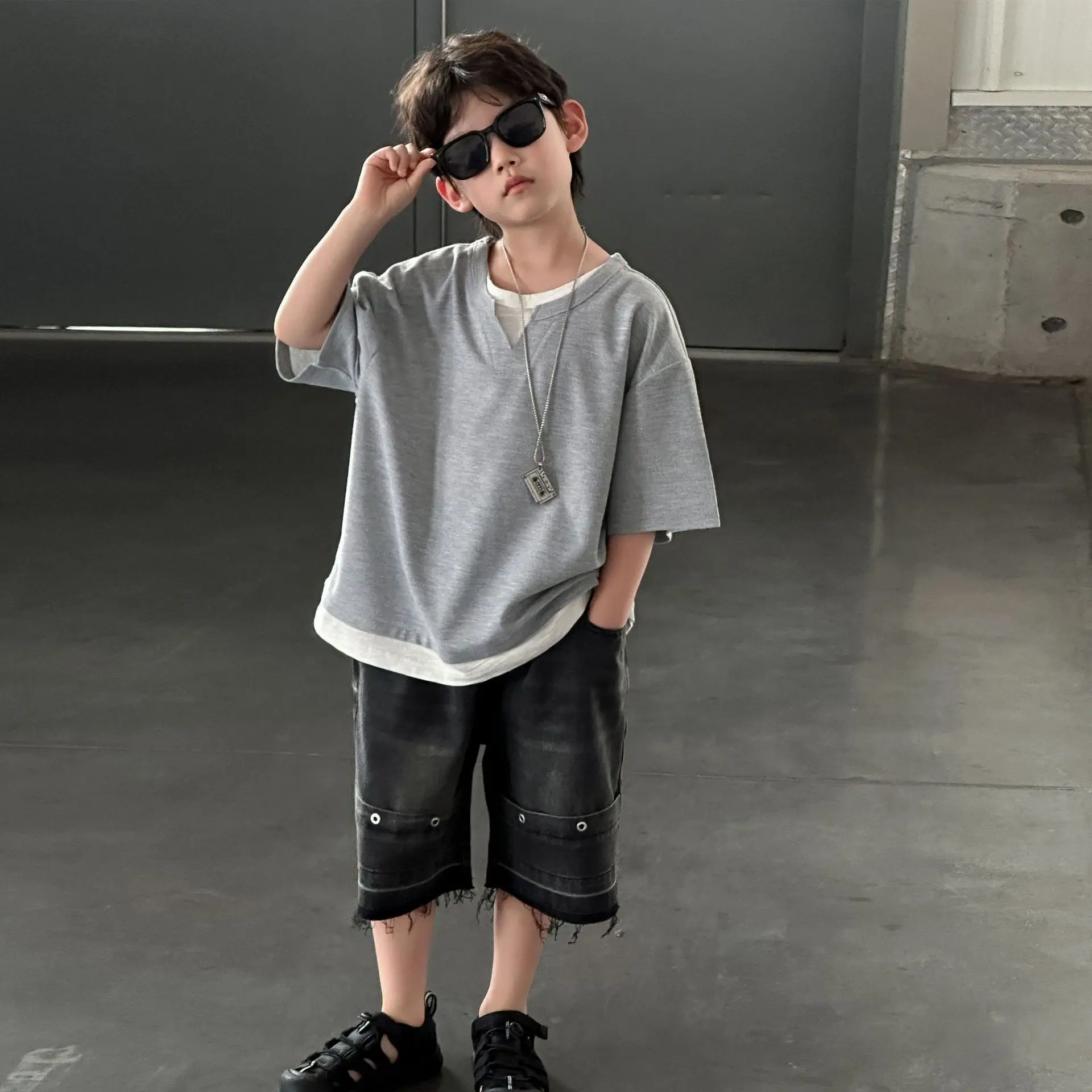 Boys 2025 Summer T-Shirt Grey Short Sleeve Casual Top — feature 10