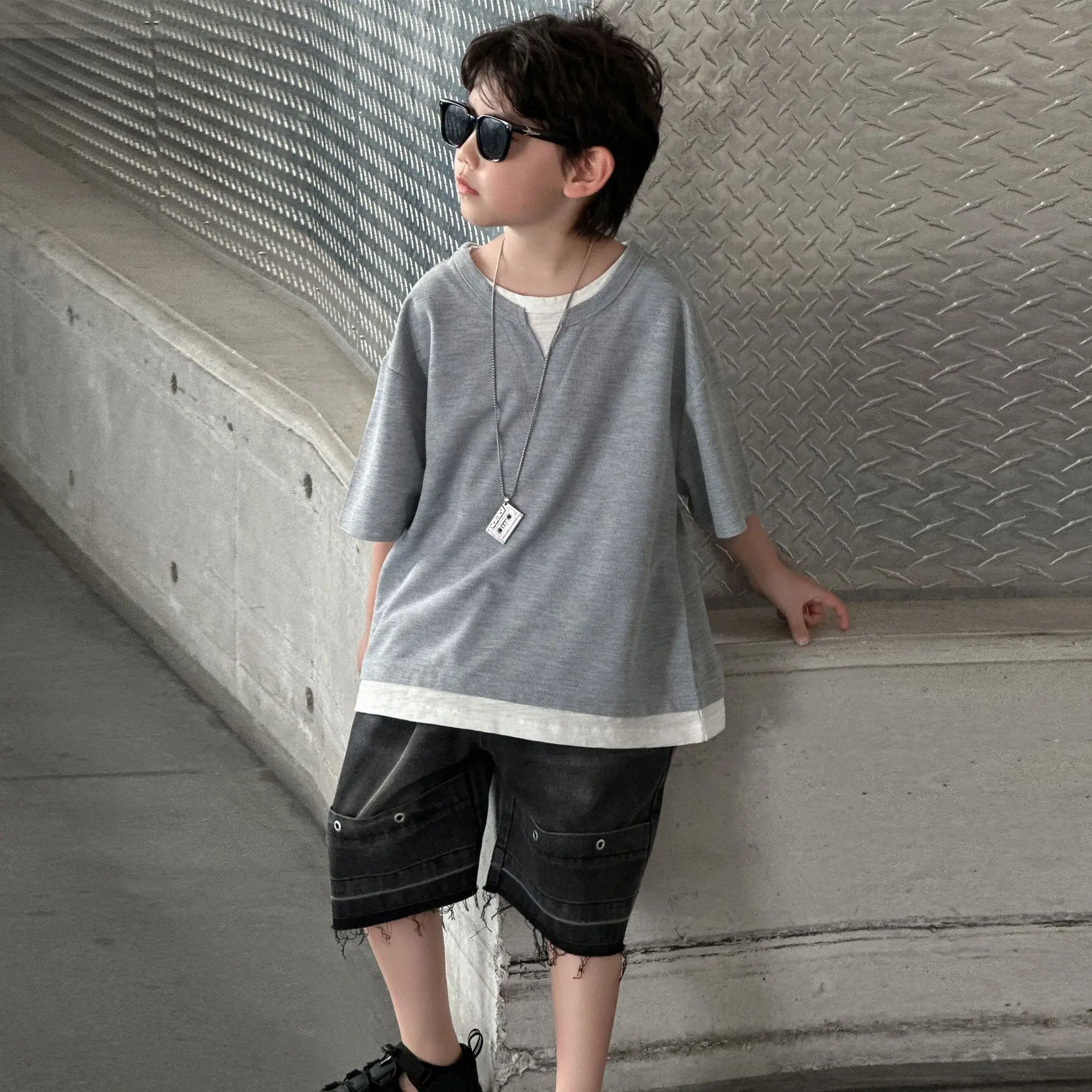 Boys 2025 Summer T-Shirt Grey Short Sleeve Casual Top — feature 13