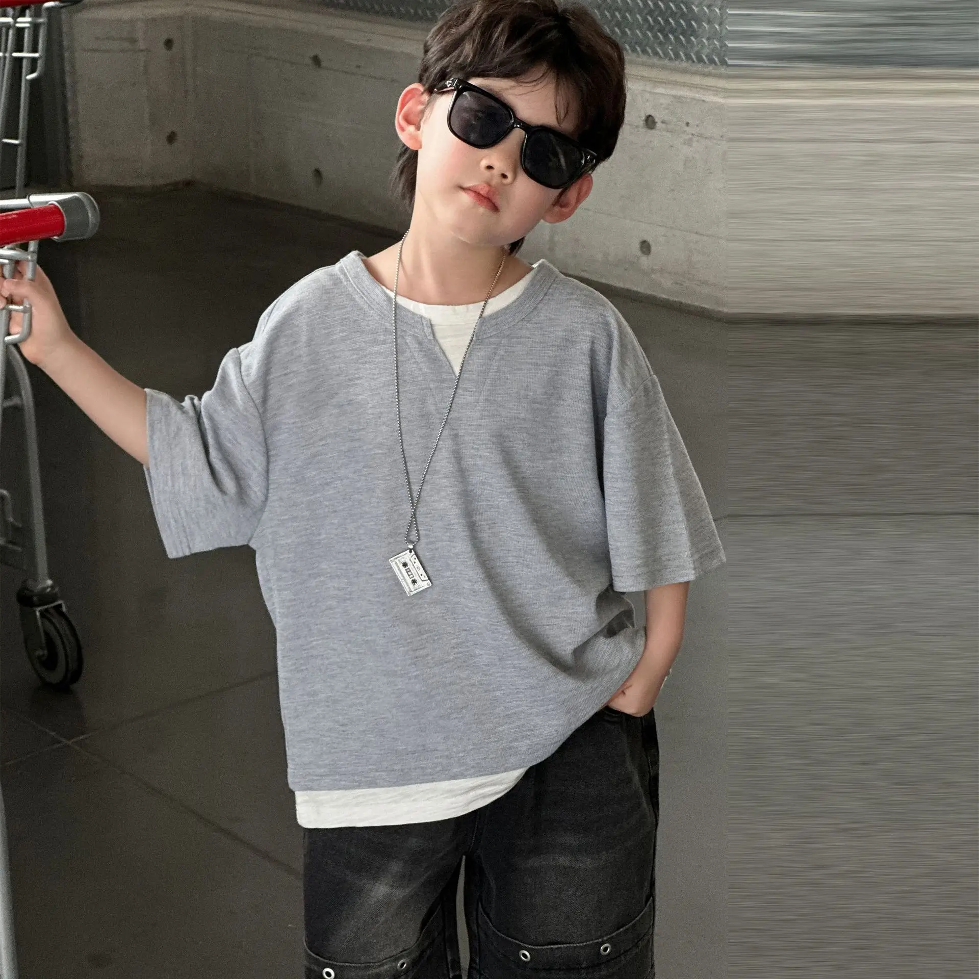 Boys 2025 Summer T-Shirt Grey Short Sleeve Casual Top — feature 2
