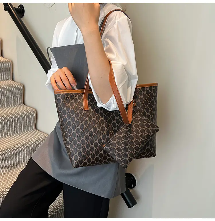 Women's Large Capacity Brown GG Shoulder Bag 2025 — feature 16