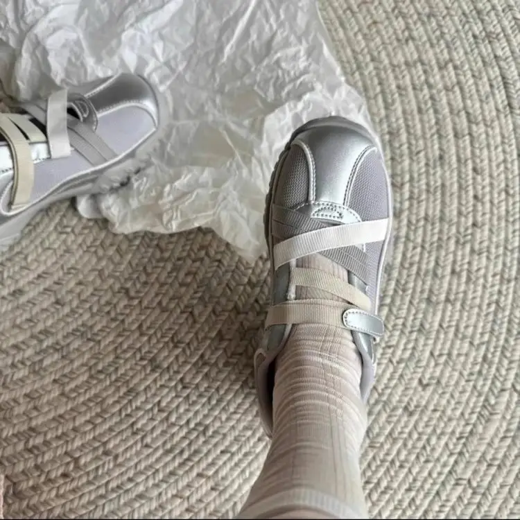 Women's Korean Style Sports Shoes White Mesh 2025 — feature 11