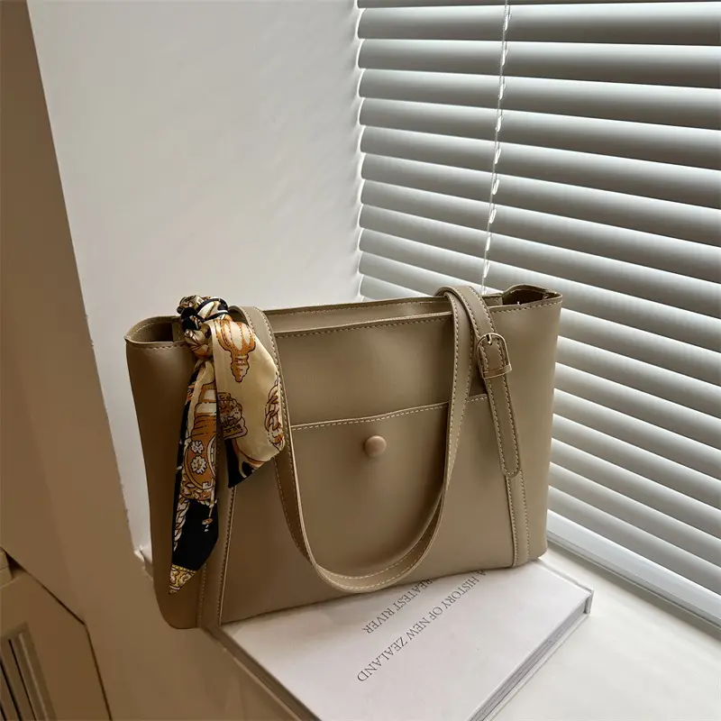 Women Large Capacity Tote Bag Beige Spring 2025 - Image 5
