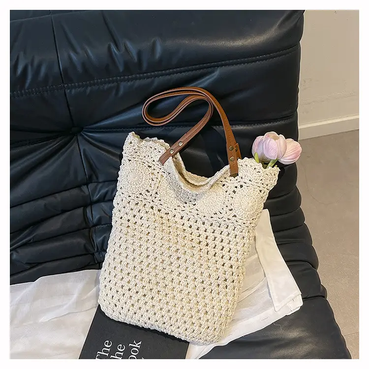 Women's Crossbody Woven Bag Large Capacity Shoulder Bag — feature 9