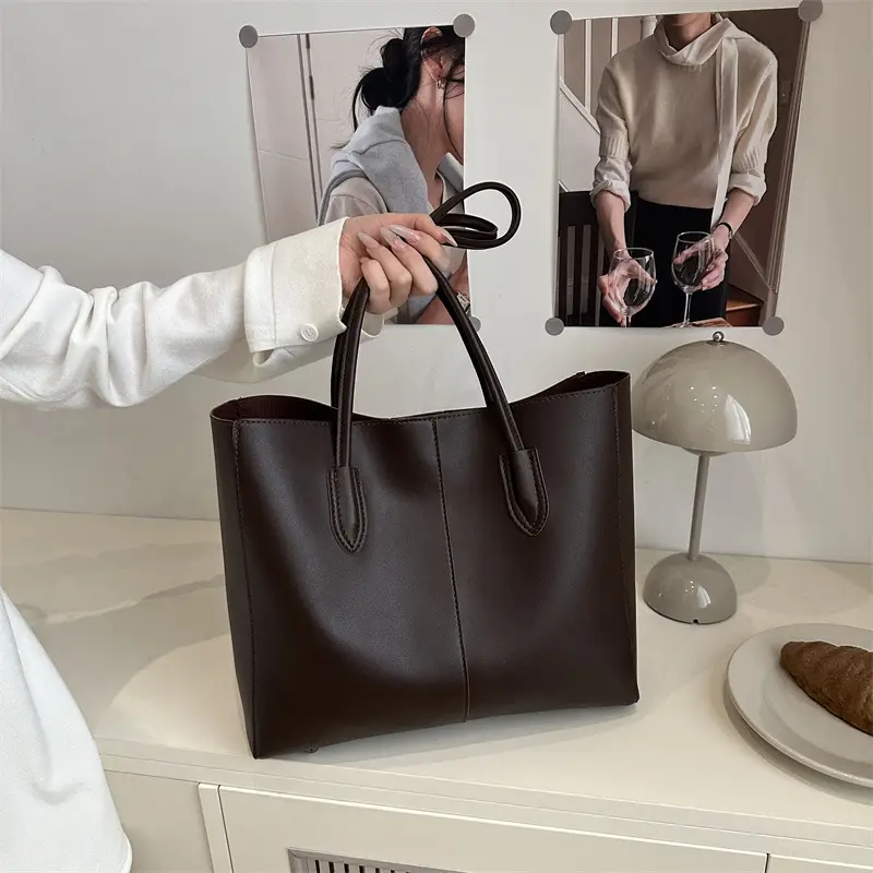 Women Retro Tote Bag Brown Leather Large Capacity - Image 3