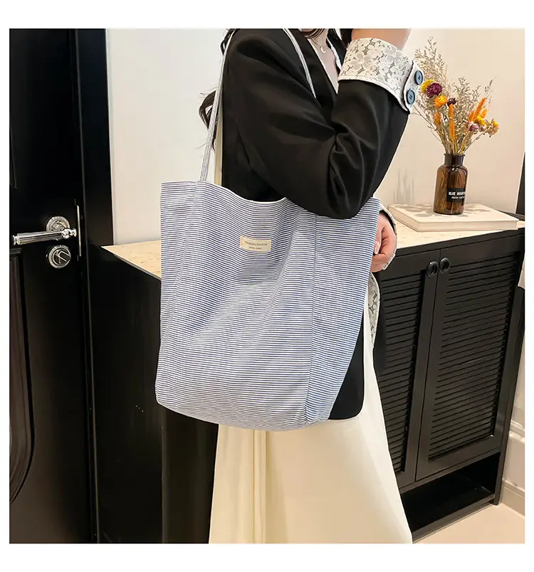 Crème Glacé Canvas Shoulder Bag Large Capacity — feature 29