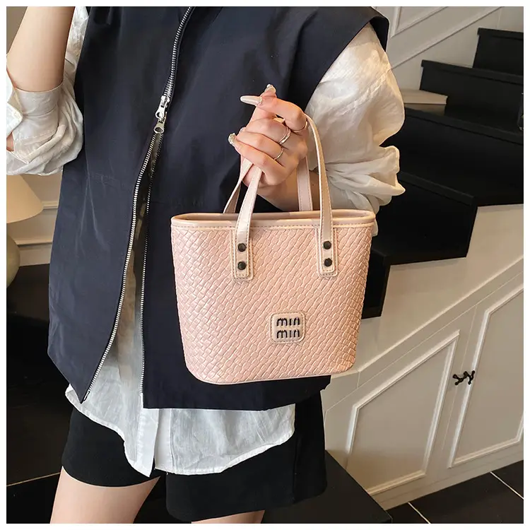 Women Woven Handbag Bucket Bag 2025 New Trendy Fashion — feature 17