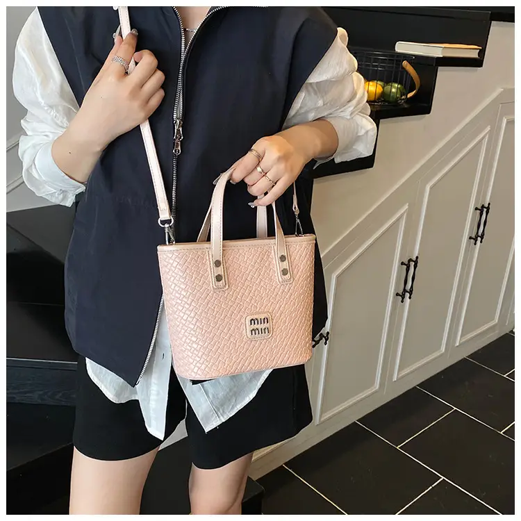 Women Woven Handbag Bucket Bag 2025 New Trendy Fashion — feature 21