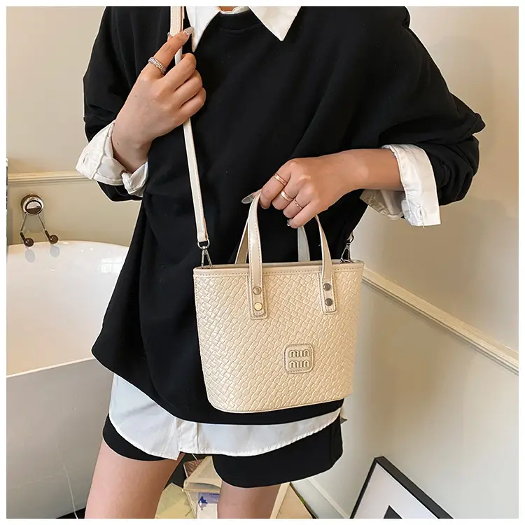 Women Woven Handbag Bucket Bag 2025 New Trendy Fashion — feature 29
