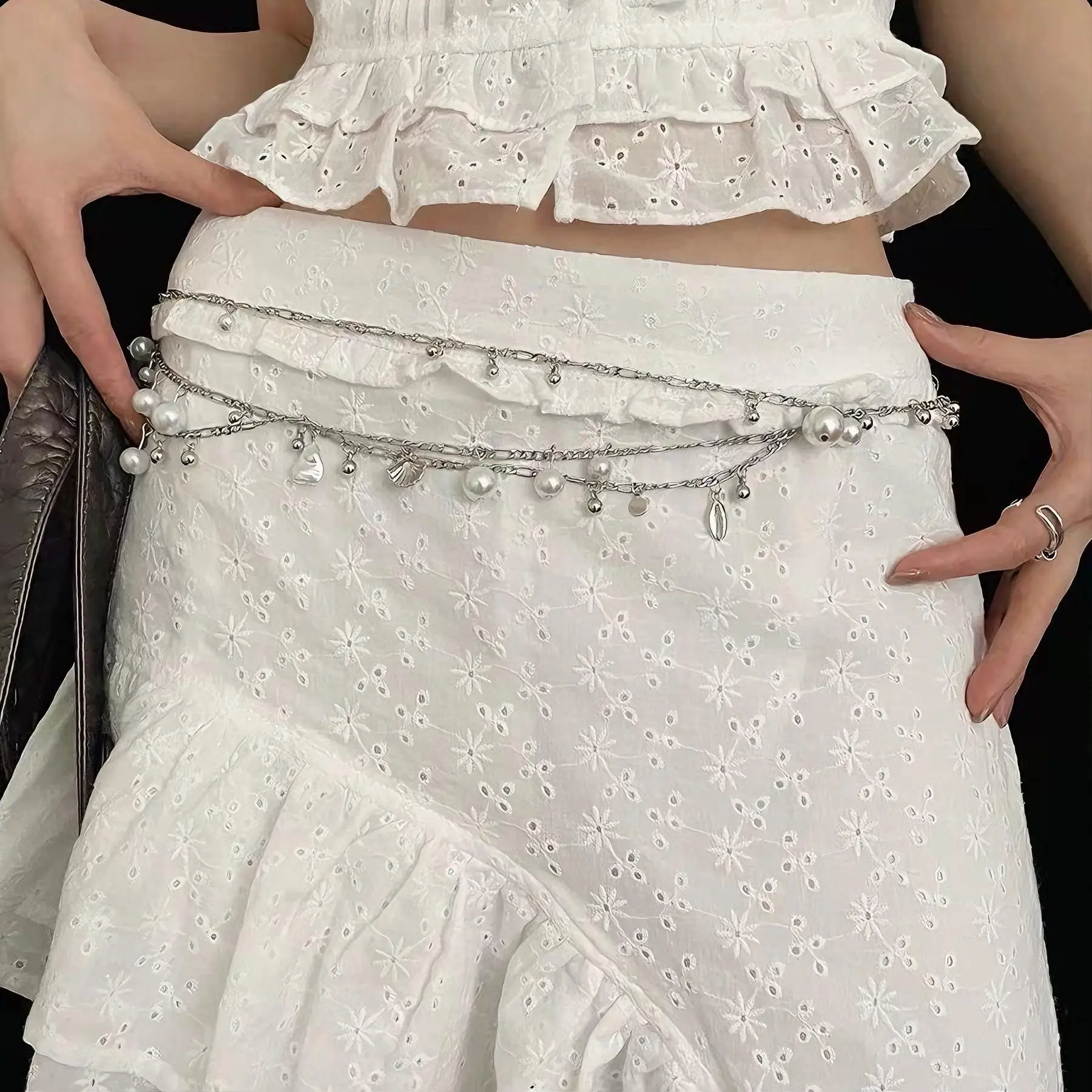White Pearl Shell Waist Chain Belt Accessory — feature 5