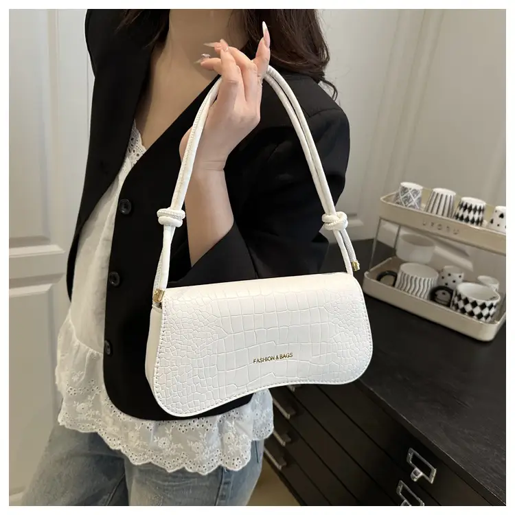 White Pure Texture Armpit Bag for Women 2025 — feature 12