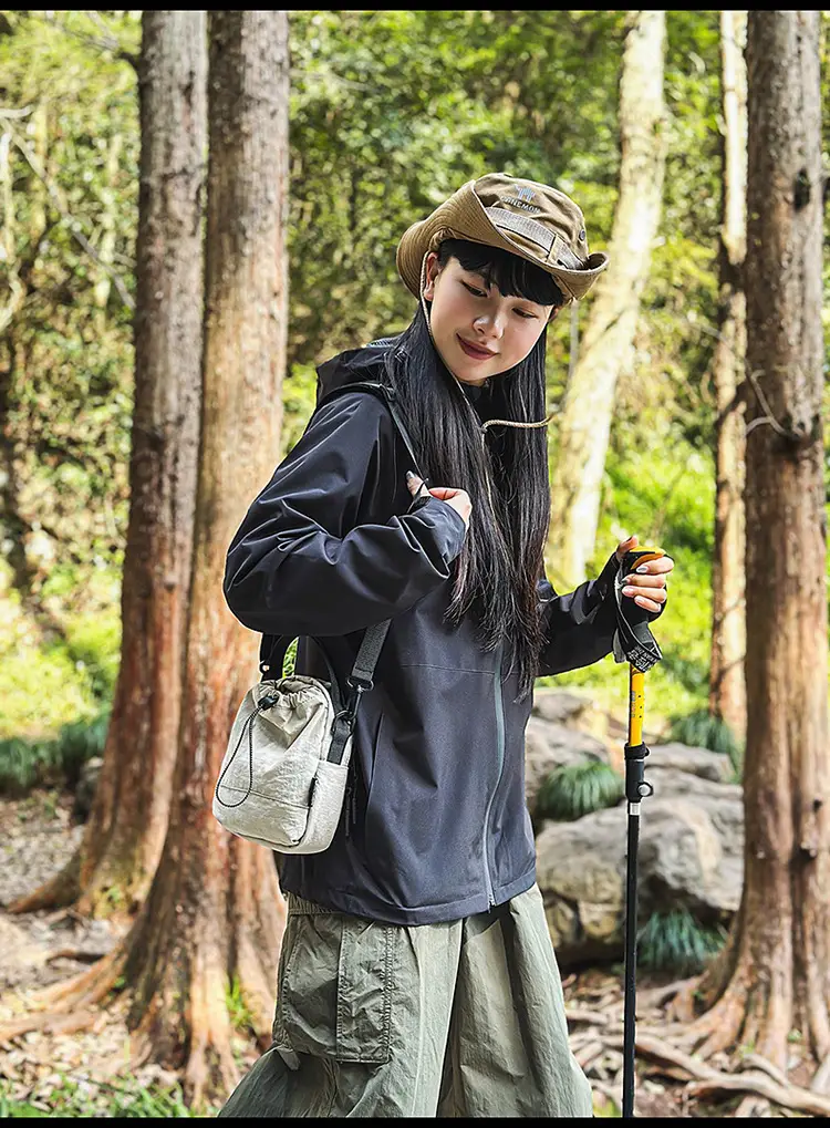 Green Lightweight Camping Crossbody Bag for Women — feature 18