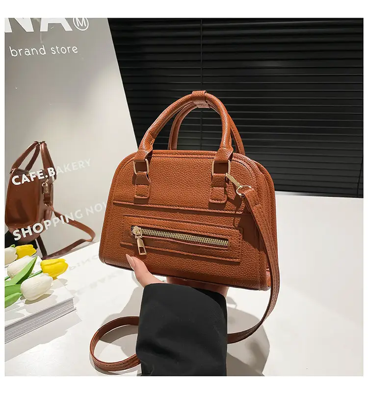 Women's Zipper Shoulder Bag Brown Leather Cartoon Style — feature 27