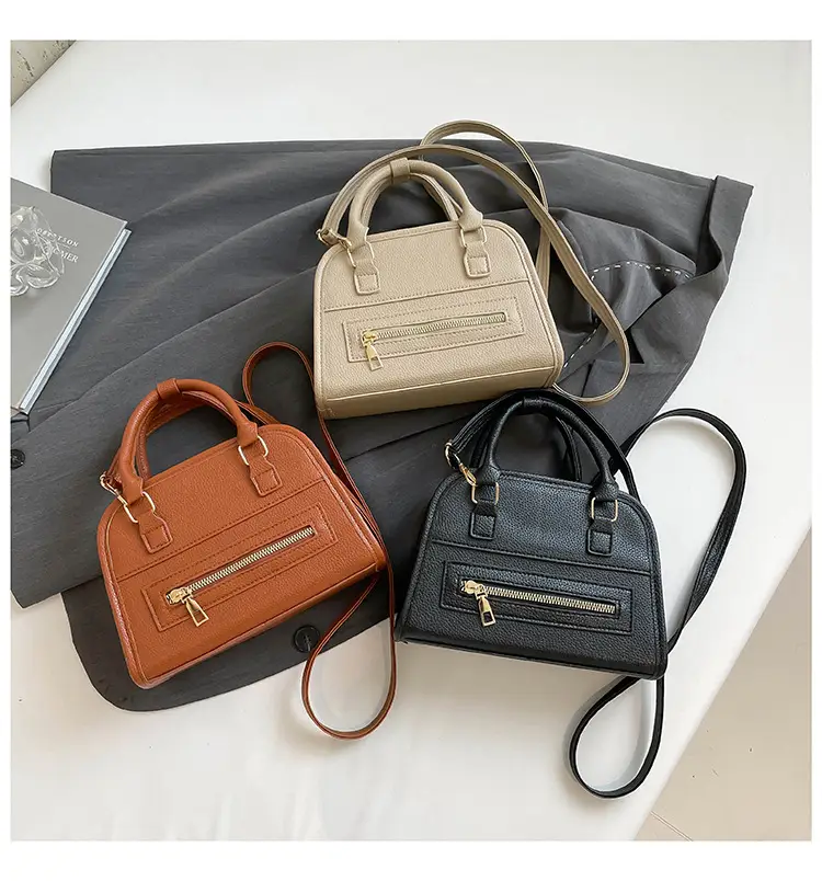 Women's Zipper Shoulder Bag Brown Leather Cartoon Style — feature 32