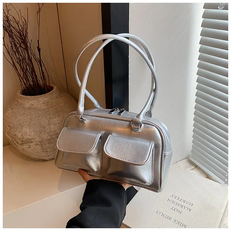 Black Crossbody Shoulder Bag for Women 2025 — feature 34