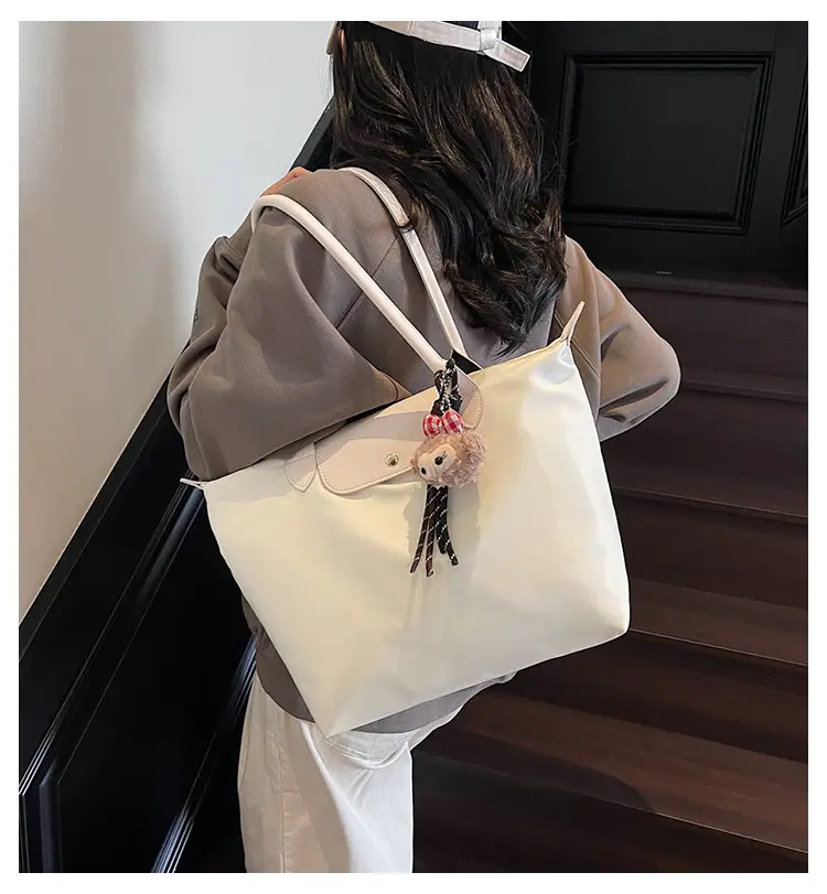 Women Cross-Border Soft Tote Bag Cream 2026 — feature 1