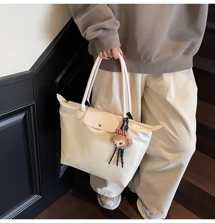 Women Cross-Border Soft Tote Bag Cream 2026 — feature 10