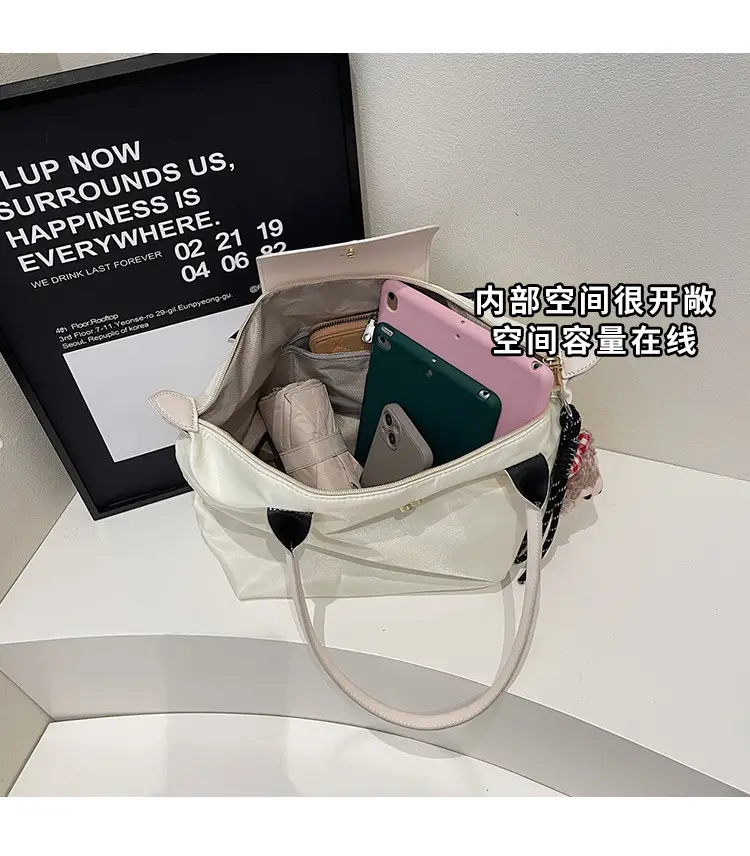 Women Cross-Border Soft Tote Bag Cream 2026 — feature 17