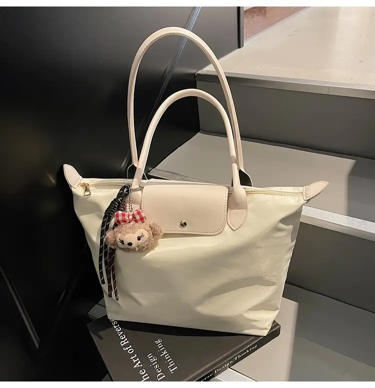 Women Cross-Border Soft Tote Bag Cream 2026 — feature 8
