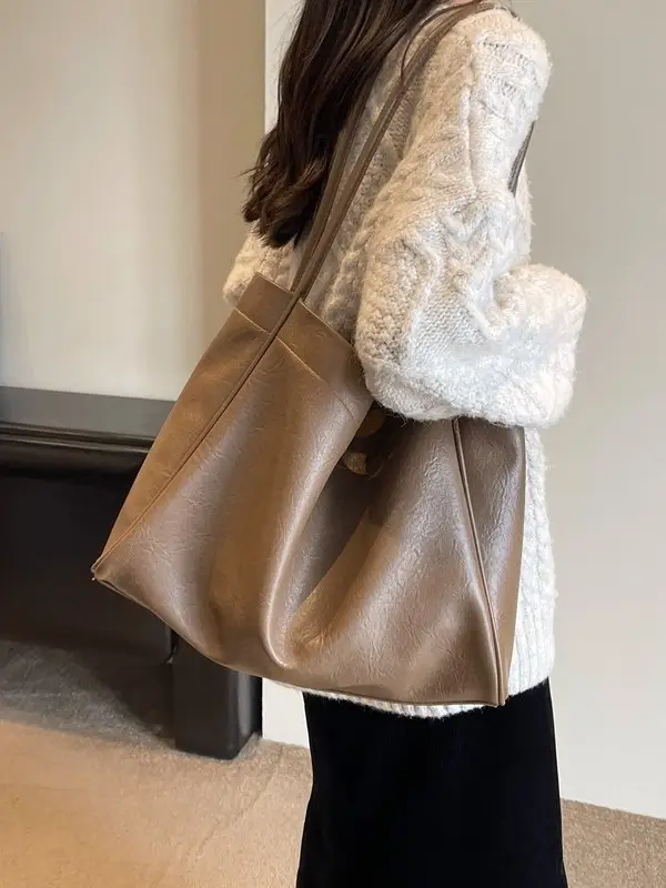 Brown Large Capacity Women's Leather Tote Bag - Image 8