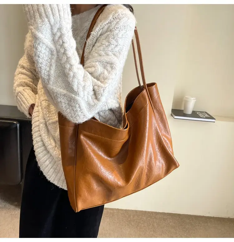 Brown Large Capacity Women's Leather Tote Bag — feature 14