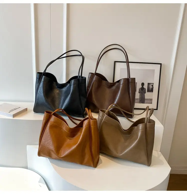 Brown Large Capacity Women's Leather Tote Bag — feature 23