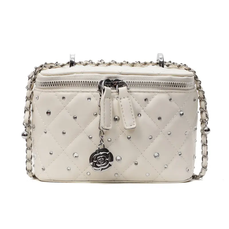 Quilted Chain Shoulder Bag Cream 2026 - Image 11