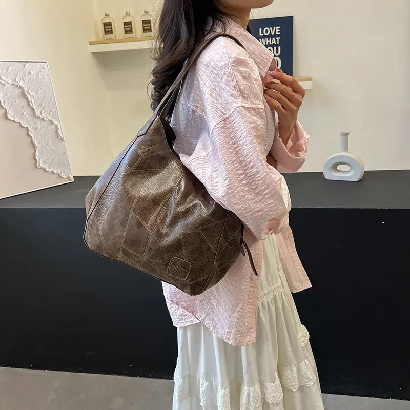 2025 Spring Women's Leather Shoulder Bags Large Capacity Korean Style - Image 6