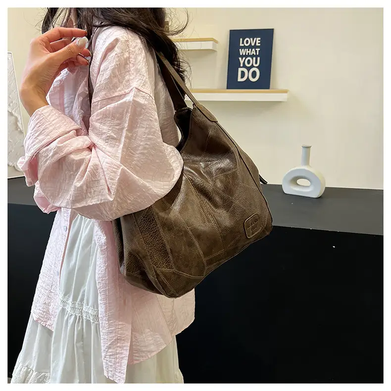 2025 Spring Women's Leather Shoulder Bags Large Capacity Korean Style — feature 12