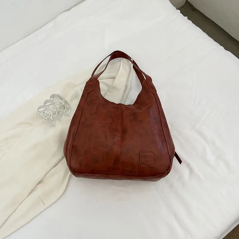 2025 Spring Women's Leather Shoulder Bags Large Capacity Korean Style - Image 4