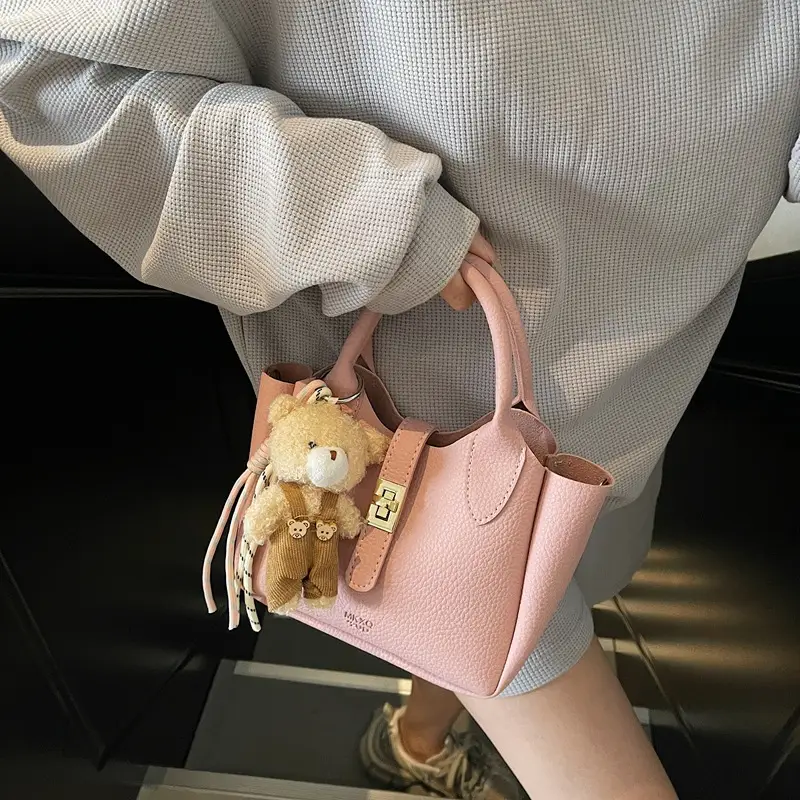 Women's Beige Leather Shoulder Crossbody Bag 2026 - Image 9