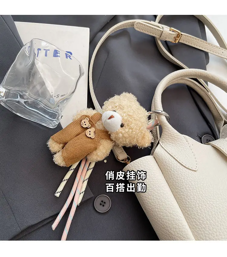 Women's Beige Leather Shoulder Crossbody Bag 2026 — feature 10