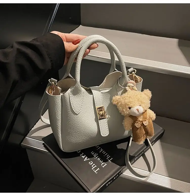 Women's Beige Leather Shoulder Crossbody Bag 2026 — feature 20