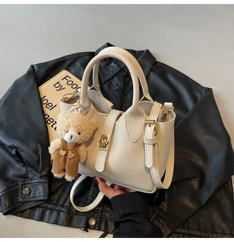 Women's Beige Leather Shoulder Crossbody Bag 2026 — feature 30