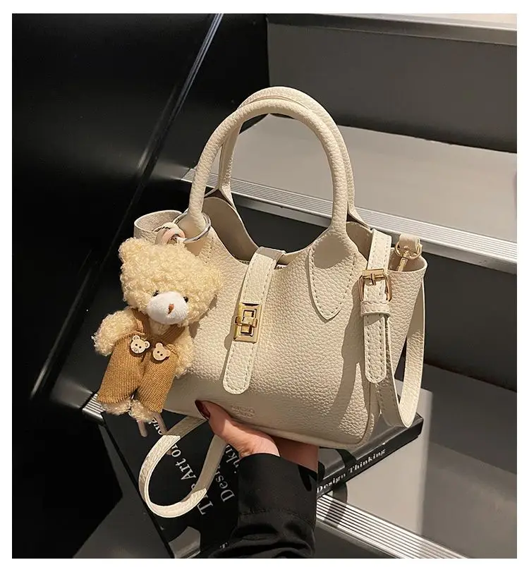 Women's Beige Leather Shoulder Crossbody Bag 2026 — feature 5