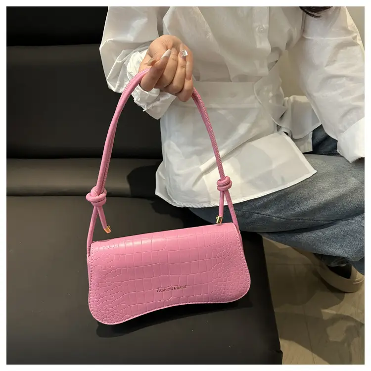 White Quilted Shoulder Bag with Strap for Women — feature 16