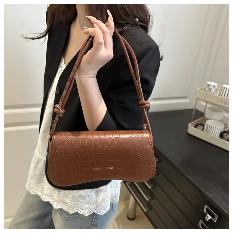 White Quilted Shoulder Bag with Strap for Women — feature 21
