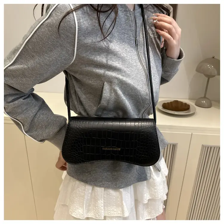 White Quilted Shoulder Bag with Strap for Women — feature 9