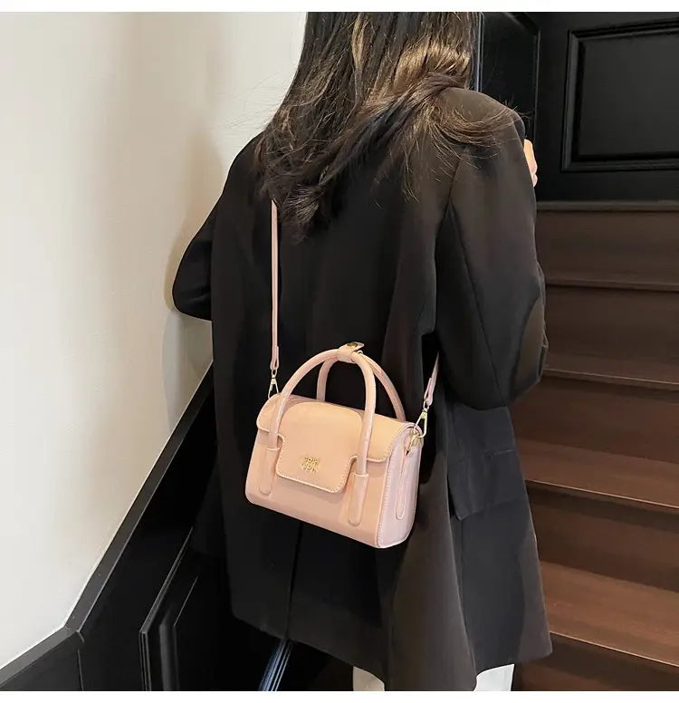 Pink Leather Crossbody Bag for Women 2025 — feature 15