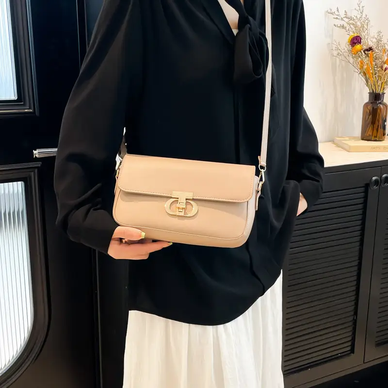 White Retro Lock Crossbody Bag for Women - Image 6