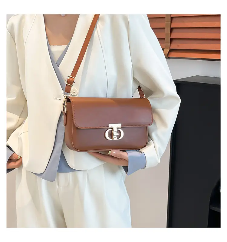 White Retro Lock Crossbody Bag for Women — feature 18