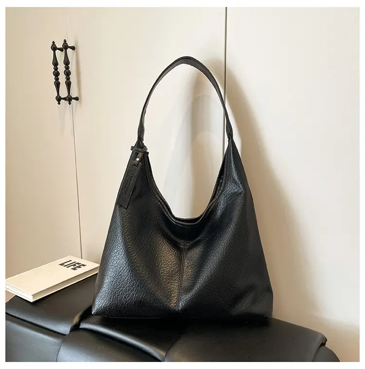 Black Large-Capacity Soft Leather Tote Bag for Women — feature 20