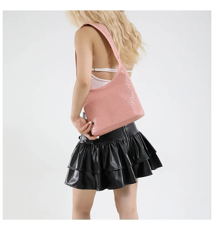 Women's Retro Style Shoulder Bags 2026 New Trend — feature 26