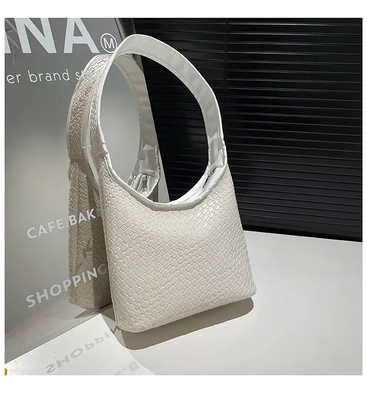 Women's Retro Style Shoulder Bags 2026 New Trend — feature 29