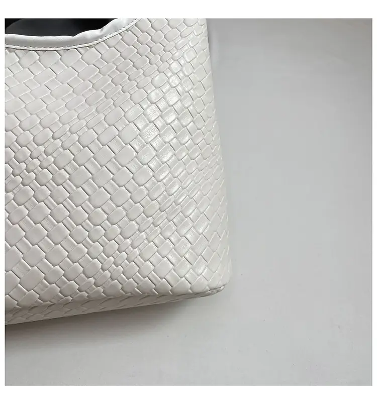 Women's Retro Style Shoulder Bags 2026 New Trend — feature 42