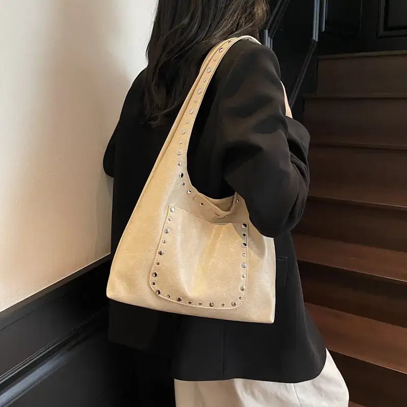 Retro Rivet Shoulder Bag European American Fashion