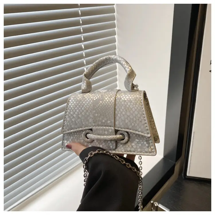 2025 Women's Maroon Crossbody Bag with Chain Strap — feature 11